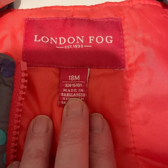 London Fog Brand Girl's Toddler Size 18 Months Snow Pants Bib Style Hearts - Picture 5 of 7